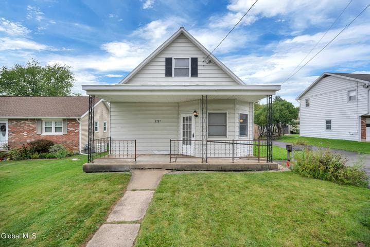 1207 Cullen Avenue, Schenectady, NY