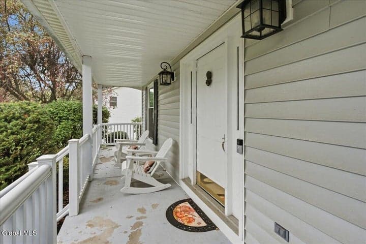 11 Tudor Street, Clifton Park, NY, photo 5
