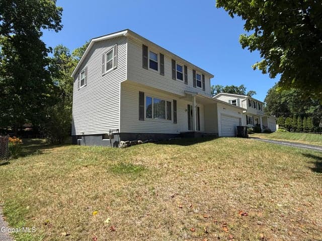 11 Wampum Drive, Saratoga Springs, NY, photo 5