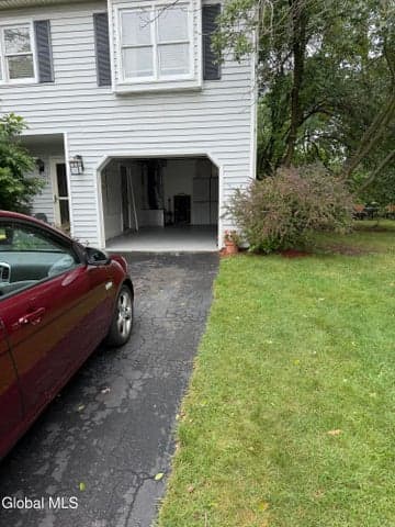 1 Clubhouse Drive, Saratoga Springs, NY, photo 2