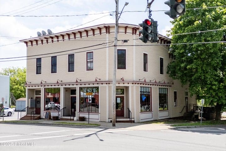 108/114 Congress Street, Saratoga Springs, NY, photo 2