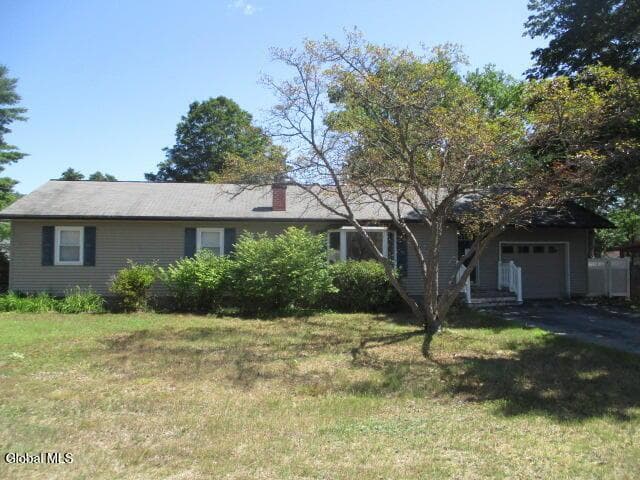 9 Robin Drive, Warrensburg, NY