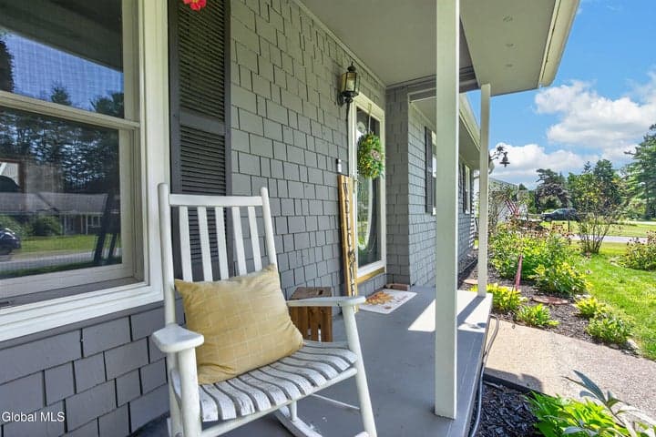 17 Crownwood Lane, Queensbury, NY, photo 5