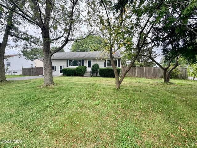 11 Pershing Drive, Latham, NY, photo 3