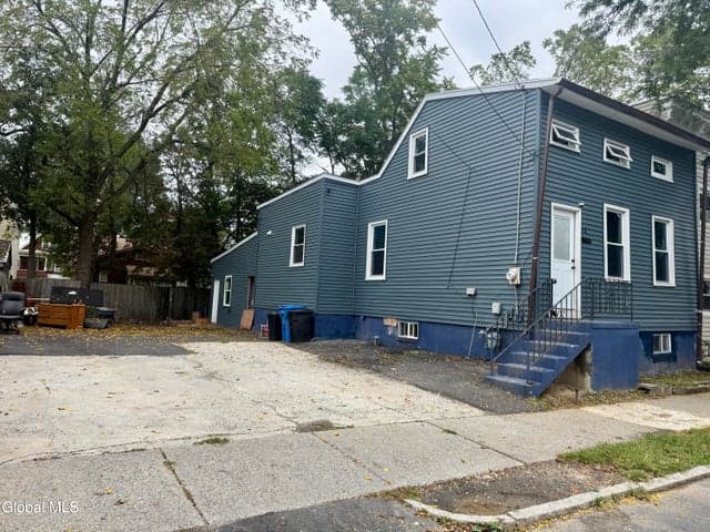19 Regent Street, Albany, NY, photo 2
