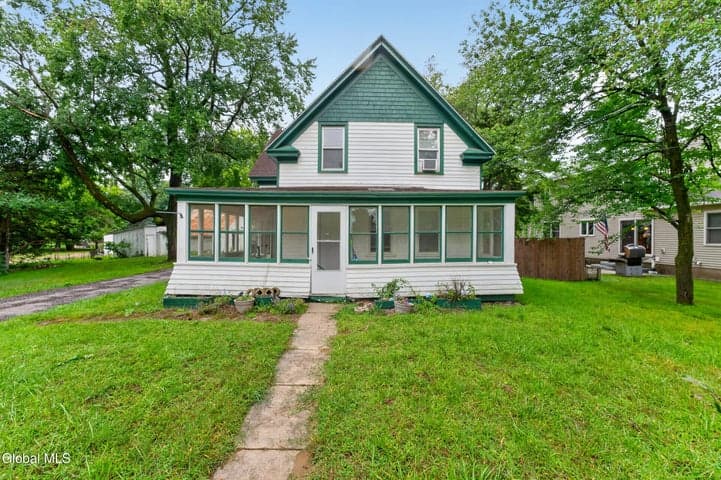 2177 Helderberg Avenue, Rotterdam, NY, photo 5