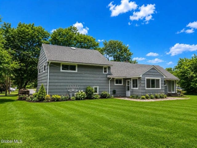 10 Eastland Avenue, Gloversville, NY, photo 5