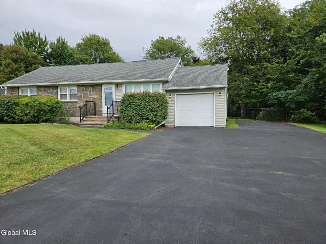 100 Troy Road, East Greenbush, NY, photo 2