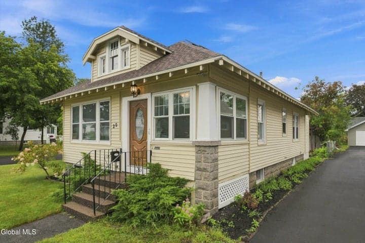 20 Cromer Avenue, Schenectady, NY, photo 1