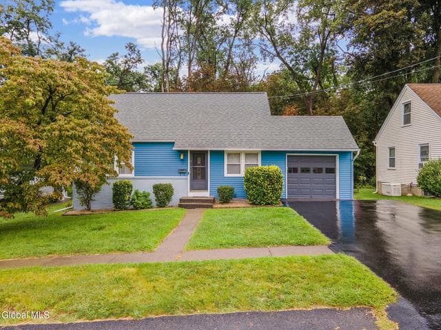 311 Sunset Avenue, East Greenbush, NY, photo 3