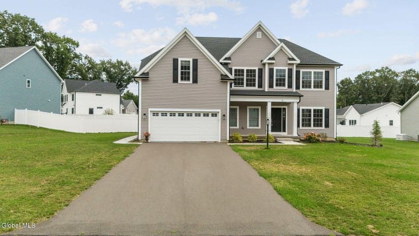 13 Edenfield Street, Loudonville, NY, photo 2