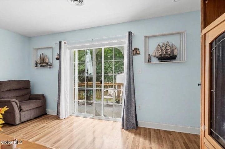 1 Erlynn Place, Colonie, NY, photo 4