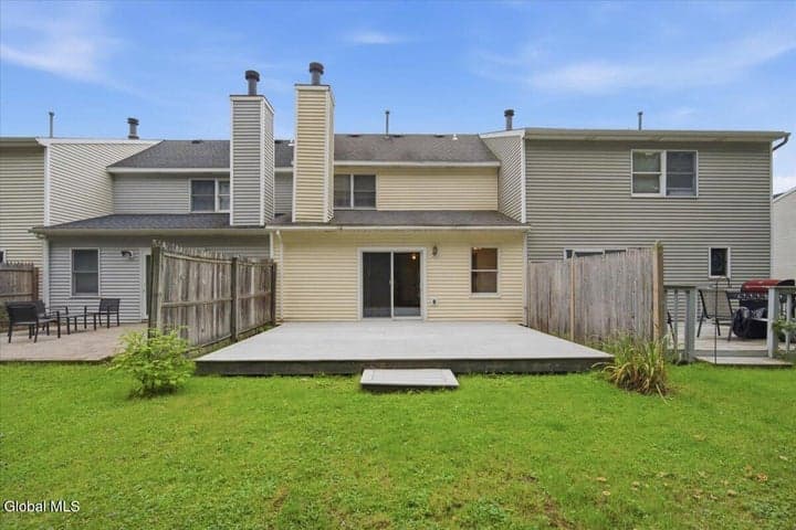 31 Bridgewood Lane, Watervliet, NY, photo 5