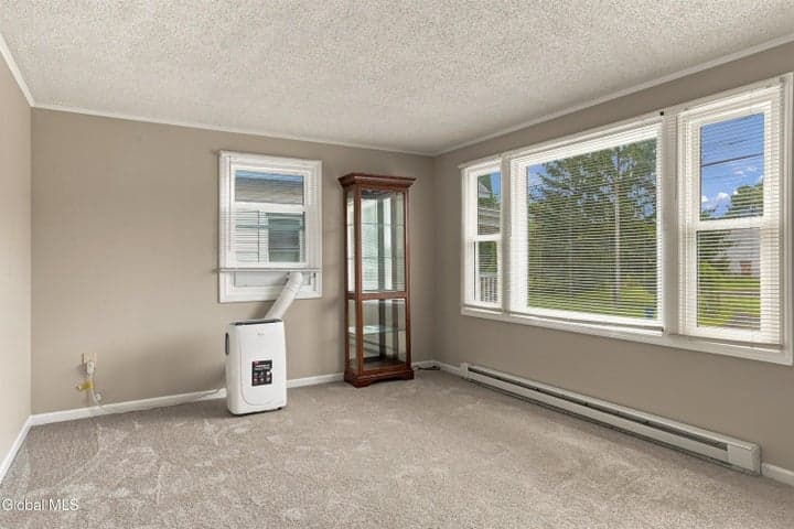 3 Newton Street, Colonie, NY, photo 4