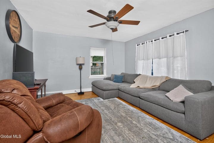 14 Fletcher Road, Guilderland, NY, photo 4