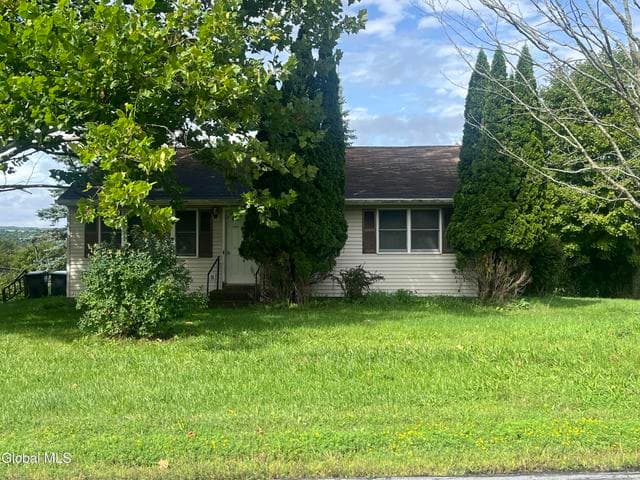 1396 W Glenville Road, Glenville, NY, photo 1