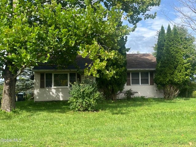 1396 W Glenville Road, Glenville, NY, photo 3