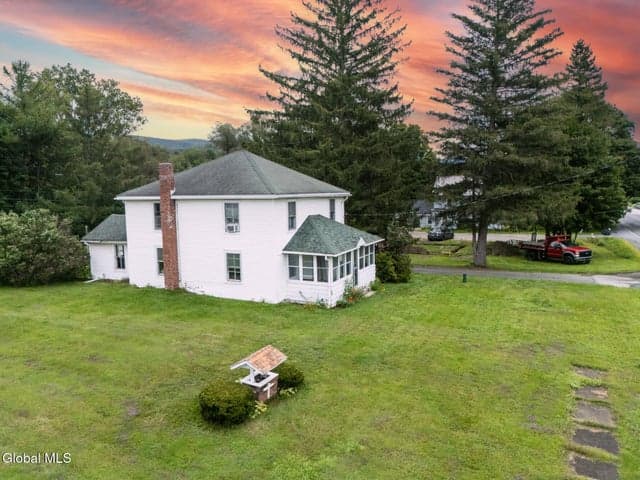 454 New York 43, Stephentown, NY, photo 2