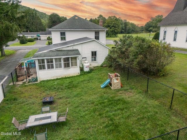 454 New York 43, Stephentown, NY, photo 4