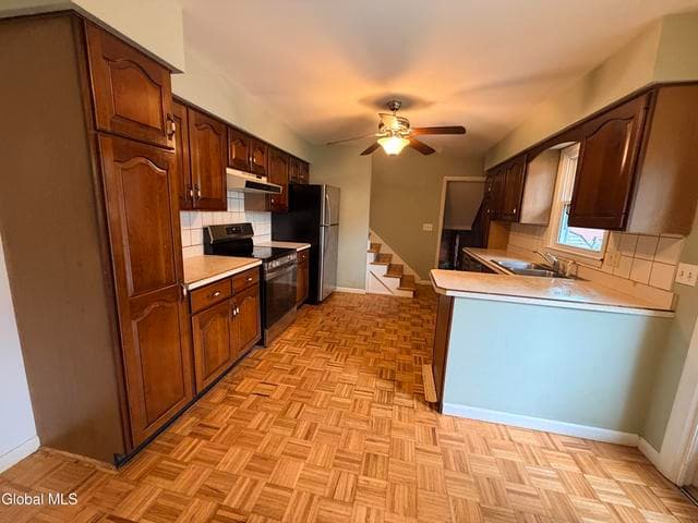 11 Pershing Drive, Latham, NY, photo 4