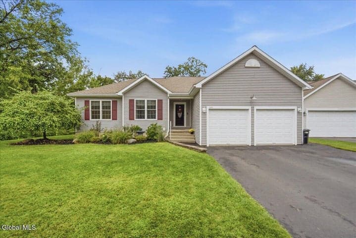 2411 Golf Avenue, Schenectady, NY, photo 1