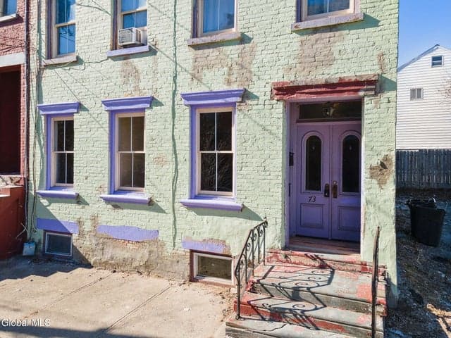 73 Clinton Street, Albany, NY, photo 3