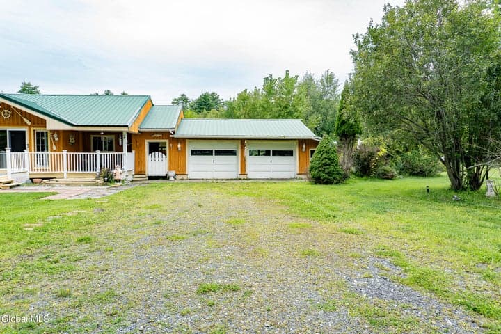 612 Bunker Hill Road, Northampton, NY, photo 3