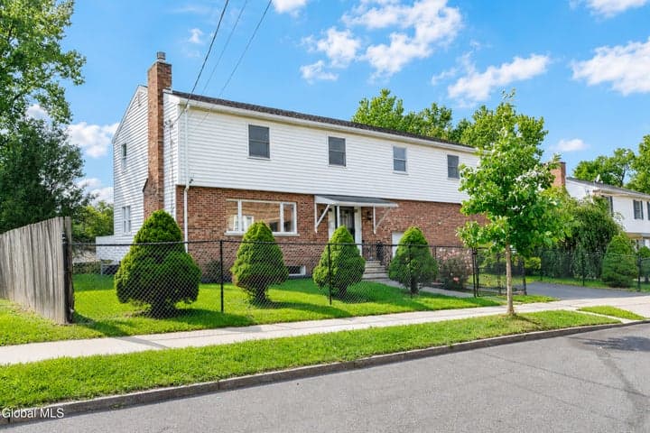 62 Slingerland Street, Albany, NY, photo 2