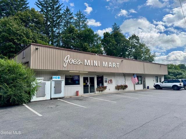 96 Lake Avenue, Lake Luzerne, NY, photo 1