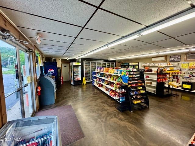 96 Lake Avenue, Lake Luzerne, NY, photo 4