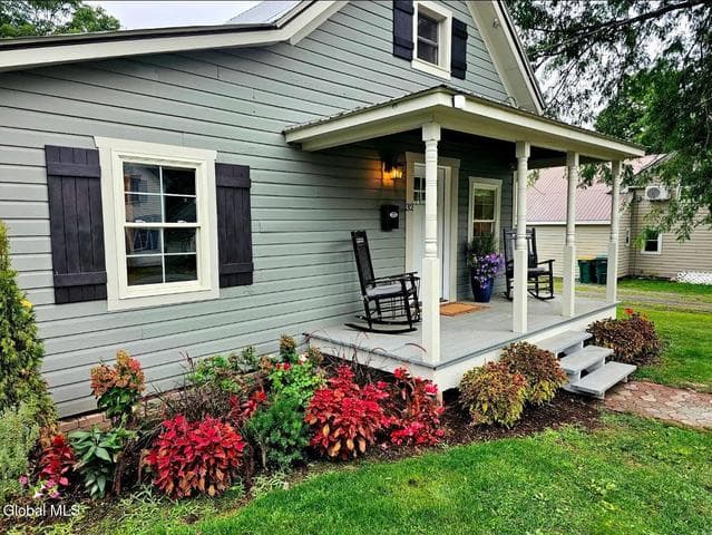 32 Alden Avenue, Warrensburg, NY, photo 2