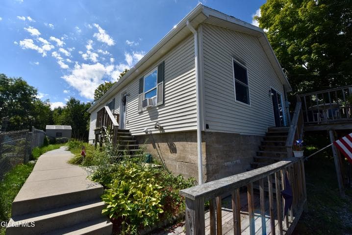 45 2nd Avenue, Hadley, NY, photo 2