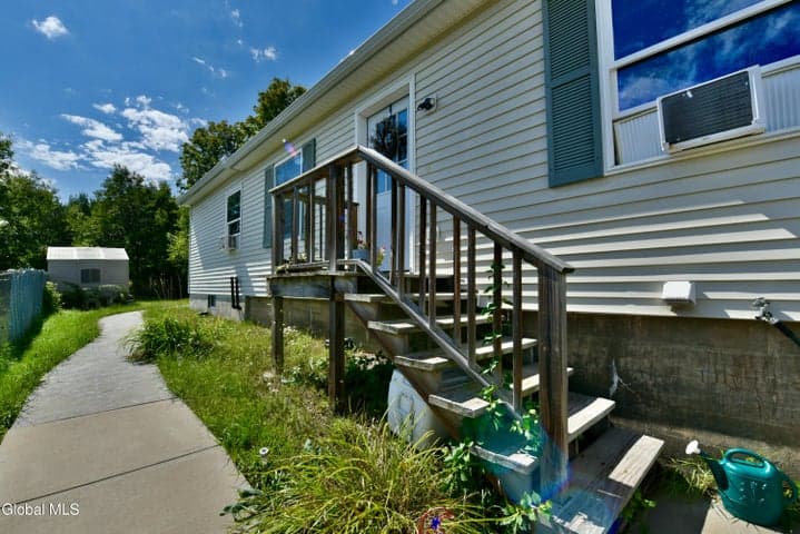 45 2nd Avenue, Hadley, NY, photo 3