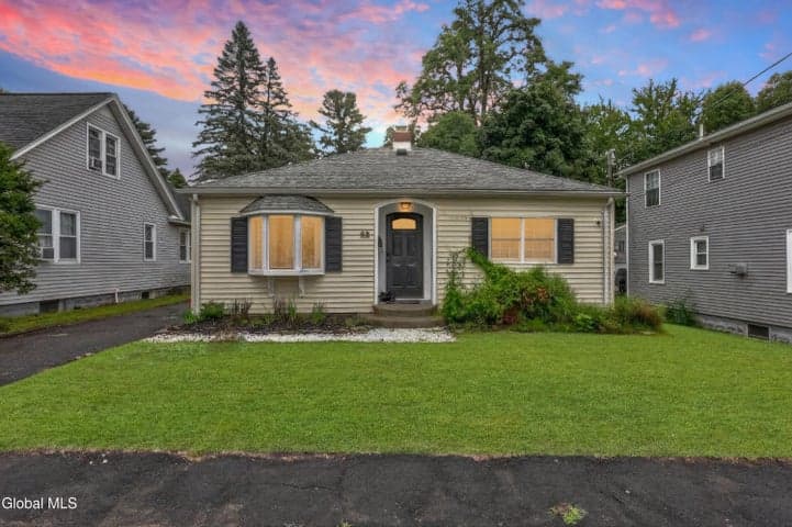 58 Frederick Avenue, Colonie, NY, photo 1