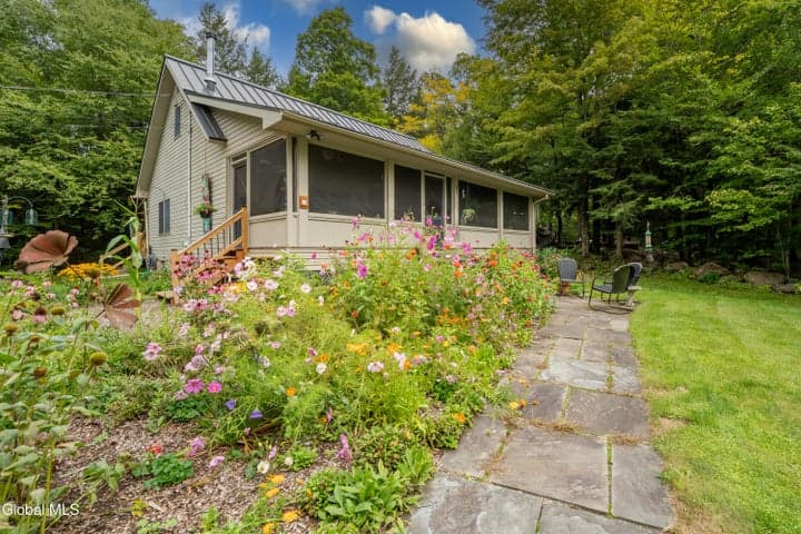 379 N Shore Road, Gloversville, NY, photo 2
