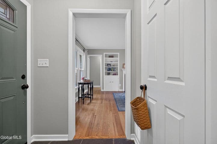 21 Park Place, Delmar, NY, photo 2