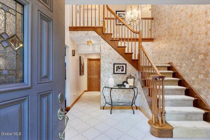 1 Oak Ridge, Menands, NY, photo 4