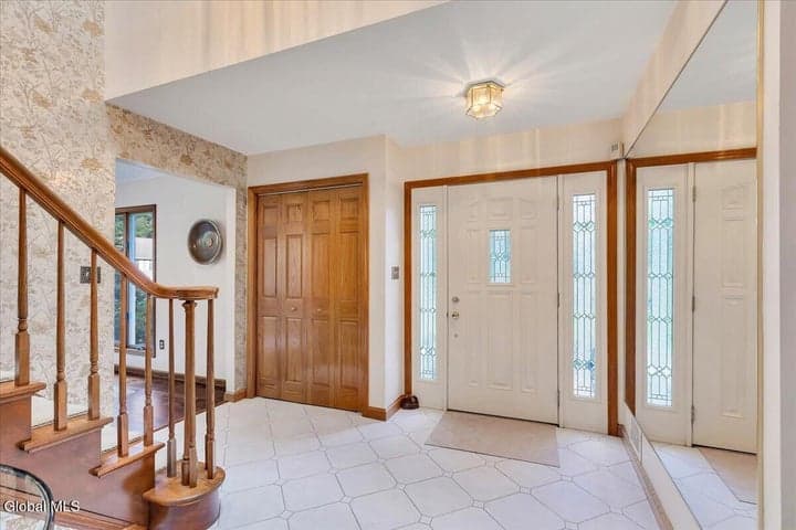 1 Oak Ridge, Menands, NY, photo 5
