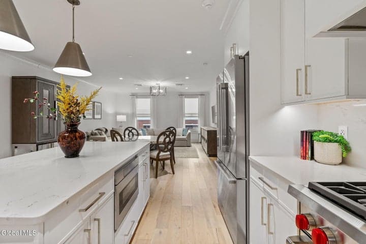 19 Washington Street #APT 565, Saratoga Springs, NY, photo 5