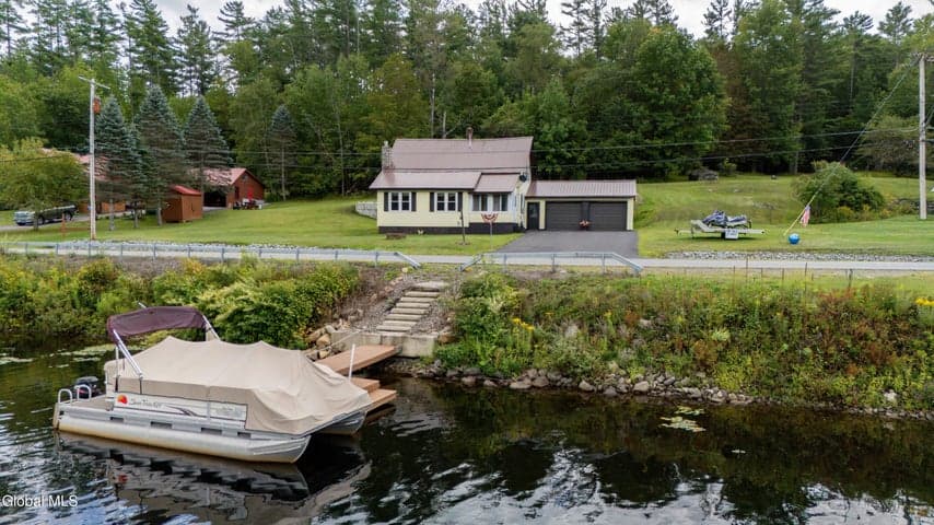134 Griffin Road, Wells, NY, photo 2