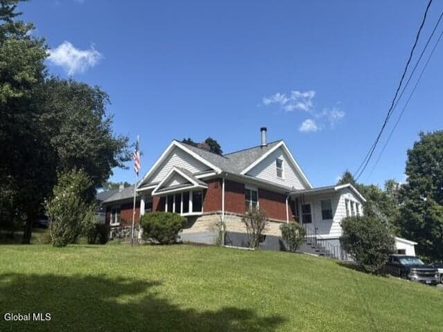 18 Pleasantview Avenue, Brunswick, NY