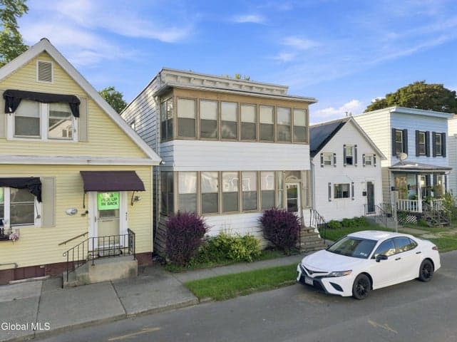 479 8th Avenue, Troy, NY, photo 1