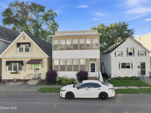 479 8th Avenue, Troy, NY, photo 2