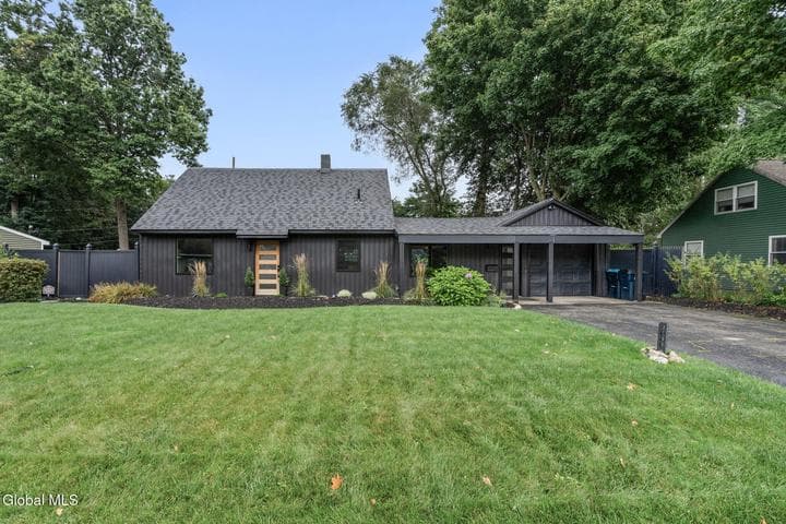 1048 Spry Lane, Rotterdam, NY, photo 1
