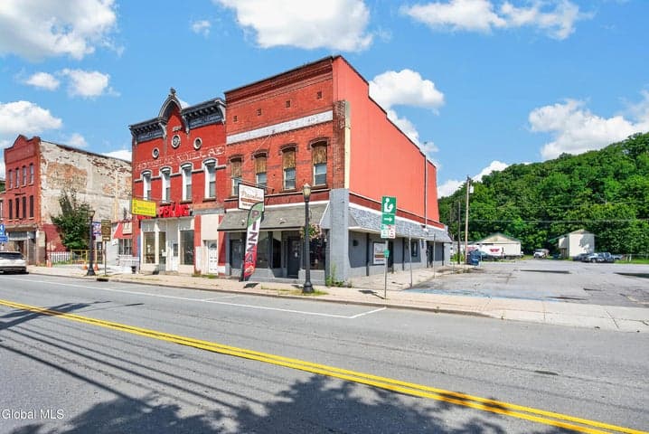 22 W Main Street, Fonda, NY, photo 2