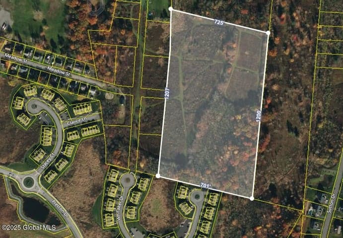 30 Landor Lane, Colonie, NY, photo 1