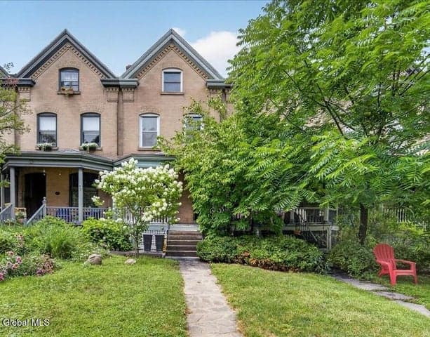 69 S Lake Avenue, Albany, NY, photo 1