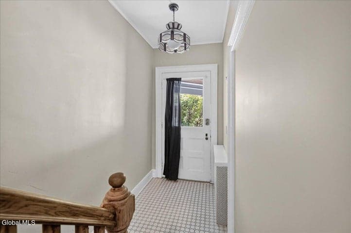 69 S Lake Avenue, Albany, NY, photo 4