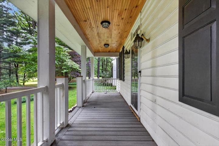 45 Tabor Road, Mechanicville, NY, photo 3