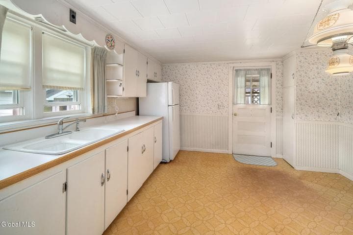 110 Main Street, Ravena, NY, photo 5